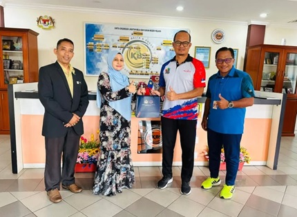 KUNJUNGAN HORMAT PENGARAH AGENSI ANTI DADAH KEBANGSAAN (AADK) NEGERI MELAKA KE JABATAN BELIA DAN SUKAN NEGERI MELAKA