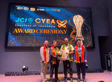 CREATIVE YOUTH ENTREPRENEUR AWARD