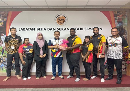 SESI LAWATAN KUNJUNG HORMAT OLEH MAJLIS BELIA INDIA (MIYC) NEGERI SEMBILAN