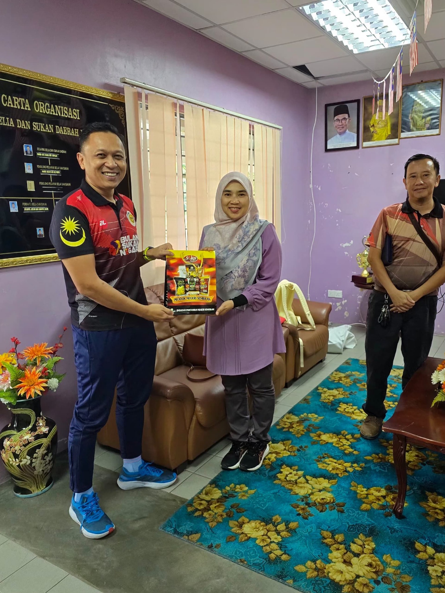 PEGAWAI PERTANIAN DAERAH KUALA PILAH ADAKAN KUNJUNG HORMAT KE PEJABAT BELIA DAN SUKAN DAERAH KUALA PILAH