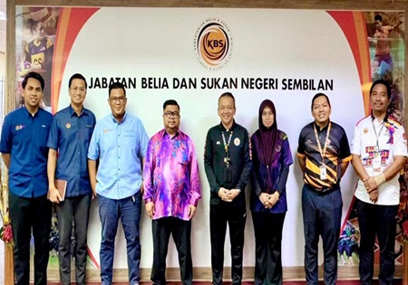 KUNJUNG HORMAT PENGARAH SURUHANJAYA KOPERASI MALAYSIA (SKM) NEGERI SEMBILAN