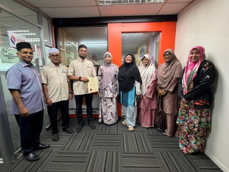 KUNJUNG HORMAT KELAB MEMANAH TRADISIONAL AL IRSYAD KE PBSD KUANTAN