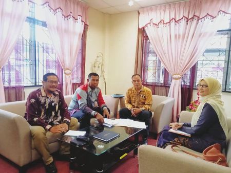 KUNJUNG HORMAT PBSD LIPIS KE PEJABAT PENDIDIKAN DAERAH LIPIS