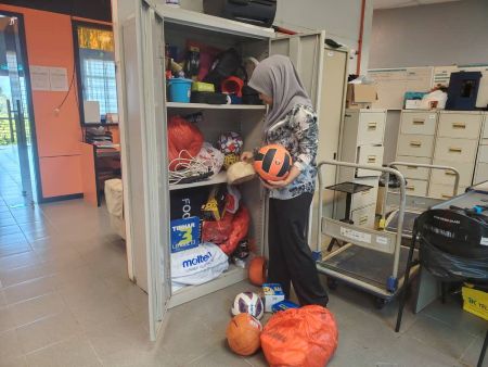 OPERASI HOUSEKEEPING PBSD RAUB PERKASA PERSEKITARAN KERJA KONDUSIF