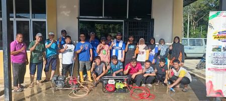 SUKARELAWAN BERSATU RINGANKAN BEBAN MANGSA BANJIR