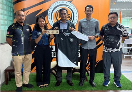 Kunjung Hormat Kelab Bola Sepak Pahang Rangers