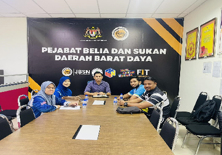 Kunjungan Hormat Daripada Barisan Pendidik SMK Raja Tun Uda