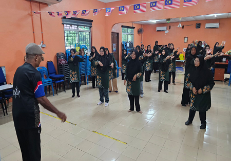 Program Senaman Warga Emas Aktif Peringkat Daerah Barat Daya Siri 3  