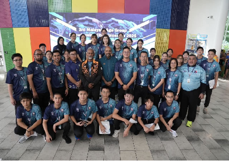 Majlis Perasmian Dan Penyampaian Cek Cecura  3rd Age Group Finswimming Championship 2025