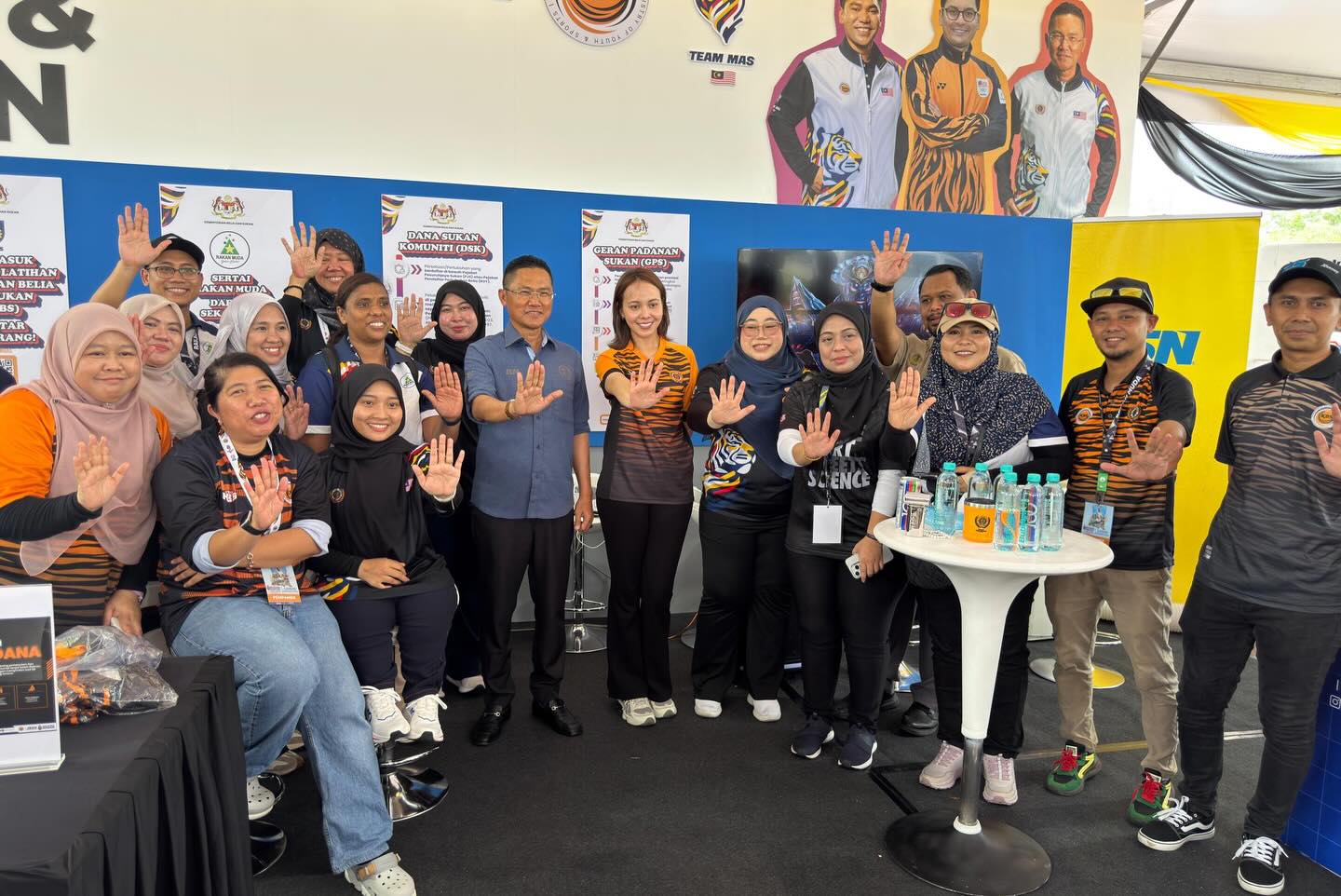 HARI KEDUA PROGRAM MADANI RAKYAT PERAK DISAMBUT MERIAH