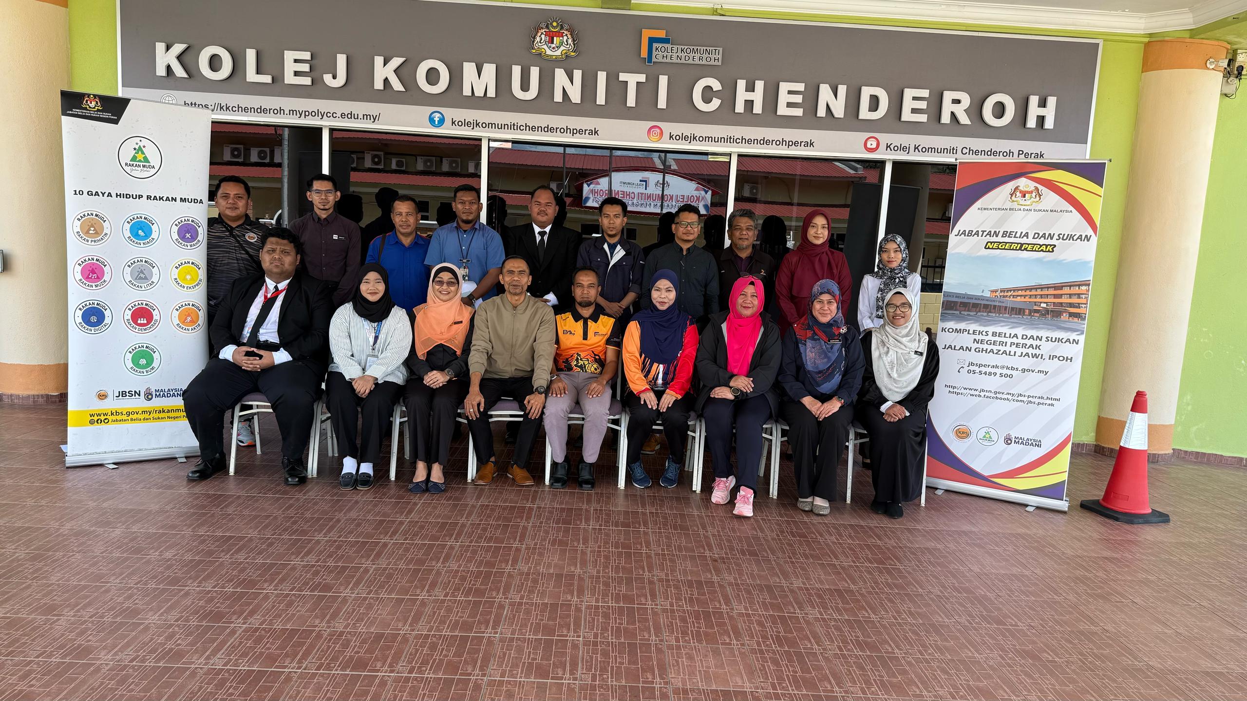 PERKONGSIAN MAKLUMAT PENUBUHAN SEKRETARIAT RAKAN MUDA (SRM) IPT DI KOLEJ KOMUNITI CHENDEROH NEGERI PERAK