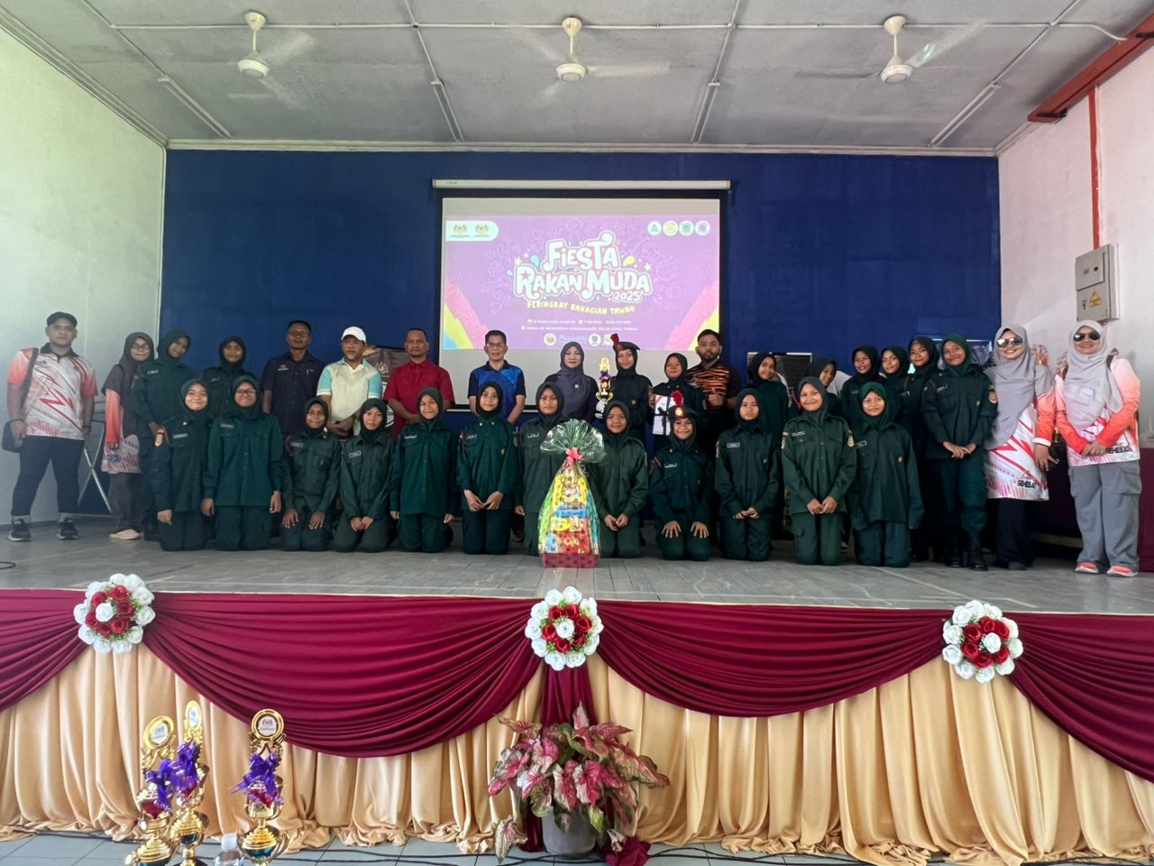 FIESTA RAKAN MUDA PERINGKAT BAHAGIAN TAWAU MERIAH DI SMK JALAN APAS