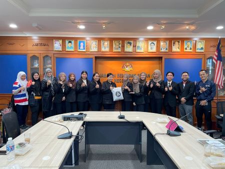 KUNJUNG HORMAT SEKRETARIAT RAKAN MUDA UNIVERSITI TEKNOLOGI MARA KAMPUS CAWANGAN SABAH