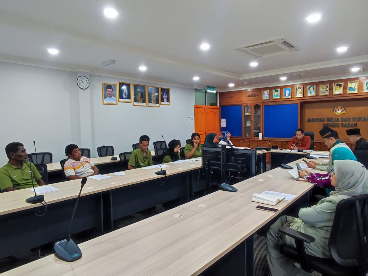 MESYUARAT PEMANTAUAN JABATAN BELIA DAN SUKAN (P) NEGERI SABAH BERSAMA SYARIKAT PEMBERSIHAN DAN PENYELENGGARAAN RUANG PEJABAT DAN KESELURUHAN BANGUNAN KAWASAN LUAR KOMPLEKS BELIA DAN SUKAN (P) NEGERI SABAH BIL. 1/.2026 