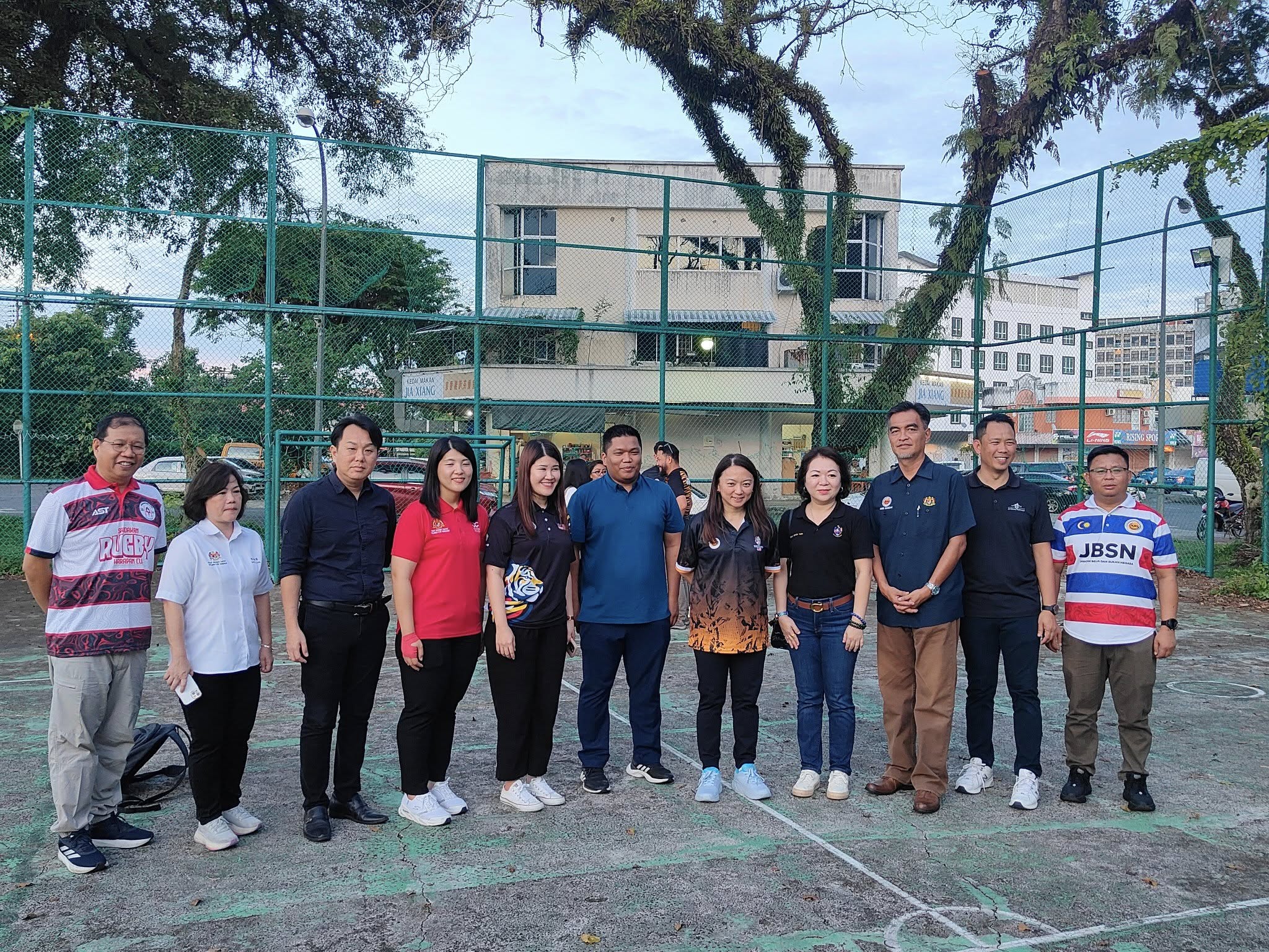 LAWATAN TAPAK BAGI PERMOHONAN NAIK TARAF GELANGGANG FUTSAL TAMAN DAMAI SANDAKAN