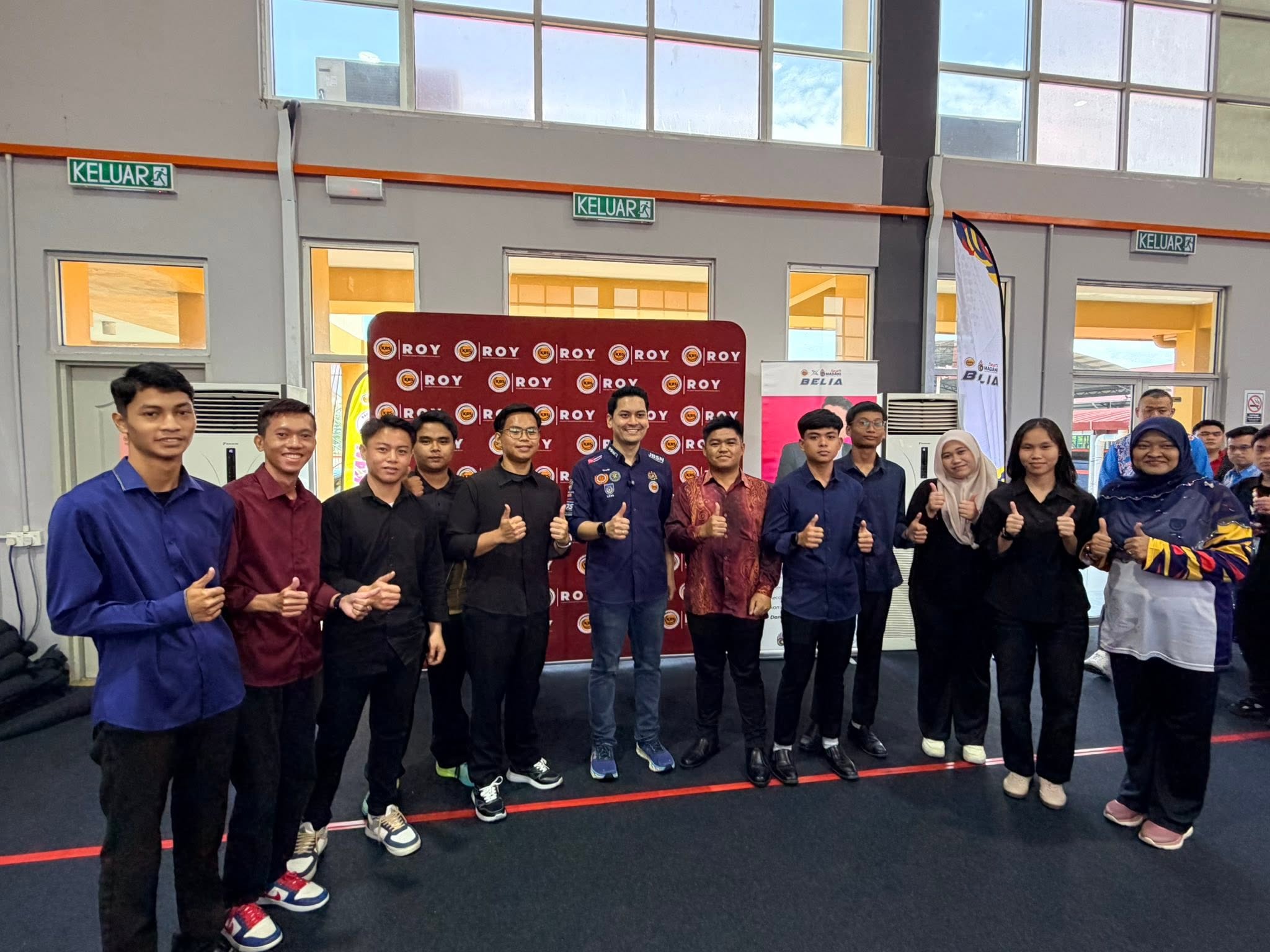 YB MENTERI BELIA DAN SUKAN MALAYSIA SANTUNI BELIA SABAH