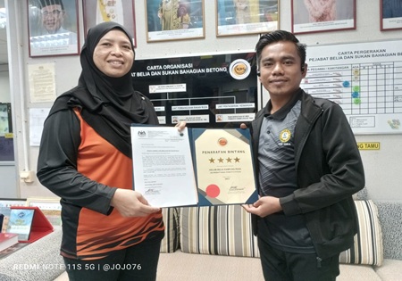 Kelab Belia Kampung Pusa (KBKP) Terima Sijil Penarafan 4 Bintang 