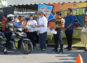 PROGRAM PENGAGIHAN BUBUR LAMBUK DI DAERAH MUKAH