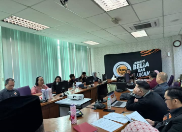 PEGAWAI BELIA DAN SUKAN BAHAGIAN KAPIT HADIR MESYUARAT JKPAK DAN JKPA BIL. 1/2025 JABATAN BELIA DAN SUKAN NEGERI SARAWAK