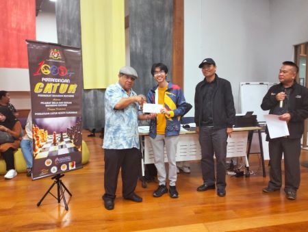 1000 Liga Acara Catur