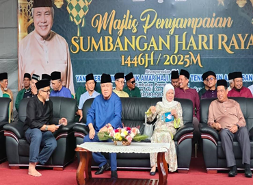MAJLIS PENYAMPAIAN SUMBANGAN HARI RAYA MENCERIAKAN LEBARAN BAGI MEREKA YANG MEMERLUKAN