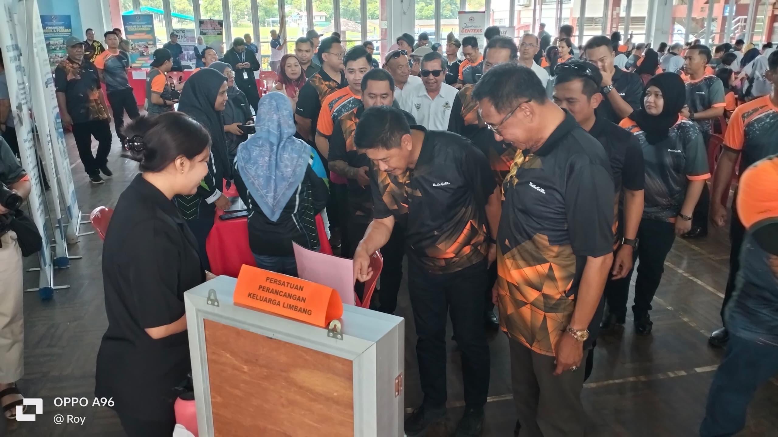 SAMBUTAN YANG MEMBERANGSANGKAN BAGI PROGRAM MYSED GOBIZ YANG BERLANGSUNG DI DEWAN SUARAH LIMBANG, SARAWAK.
