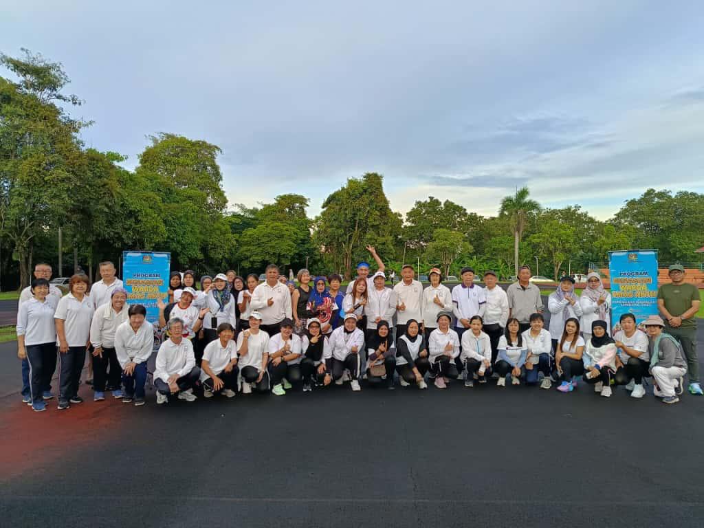 SENAMAN WARGA EMAS PERINGKAT BAHAGIAN LIMBANG 2025 MERIAH DAN MENGASYIKKAN.