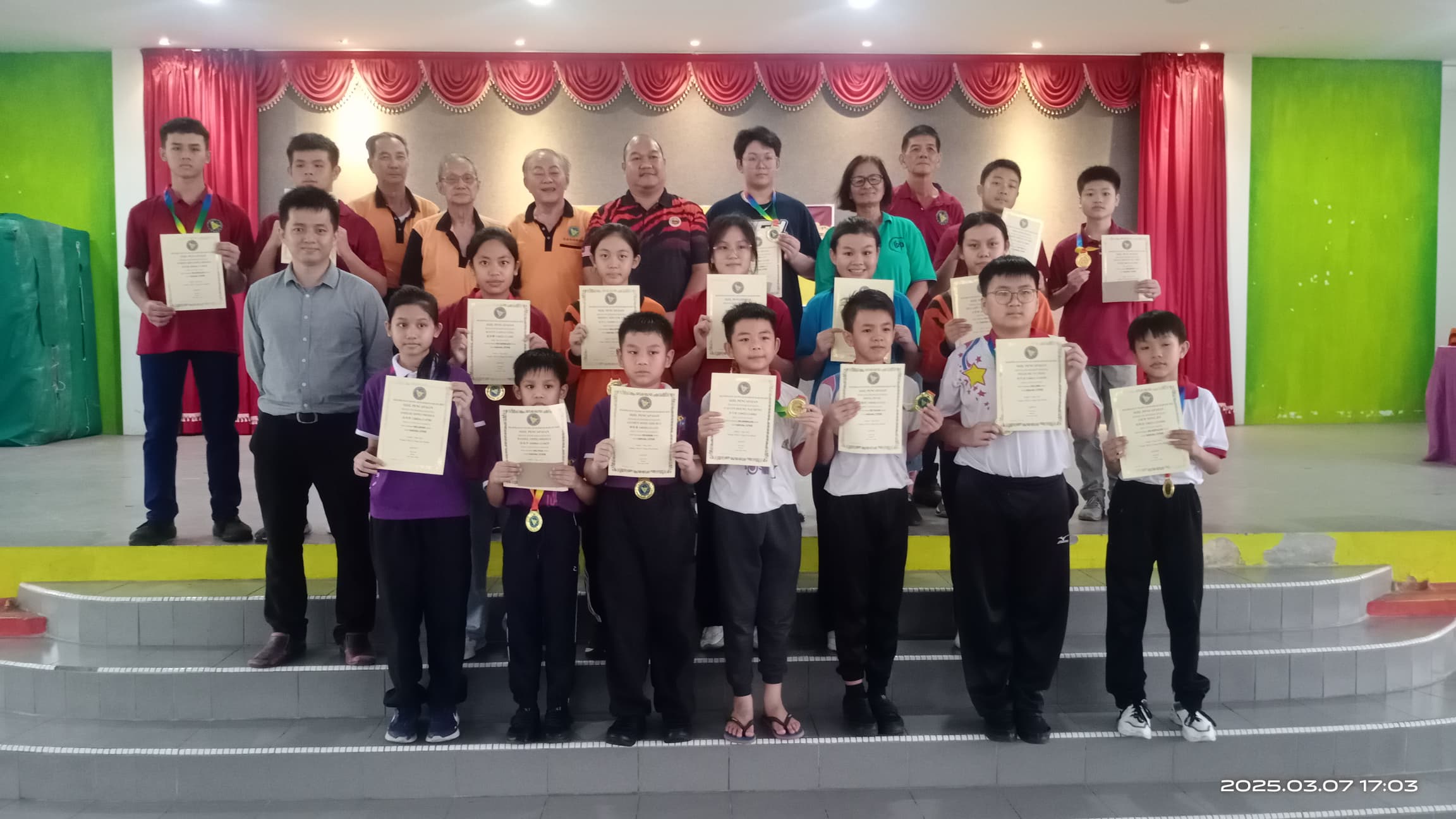 KEJOHANAN XIANG QI 2025 : PENGLIBATAN GENERASI MUDA DALAM PERMAINAN TRADISIONAL CATUR CINA DI BARAM