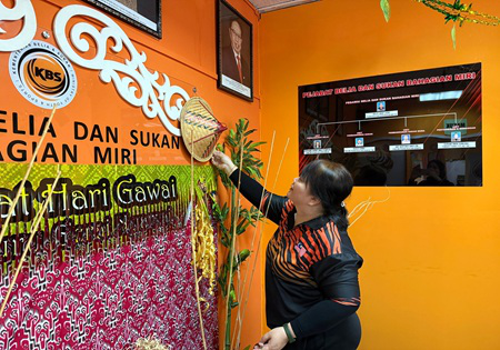 PERHIASAN SEMPENA HARI GAWAI YANG AKAN TIBA MERIAHKAN SUASANA PBSB MIRI