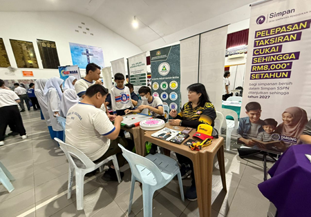 Pameran Rakan Muda Tarik Perhatian Pelajar Di SMK St. Columba