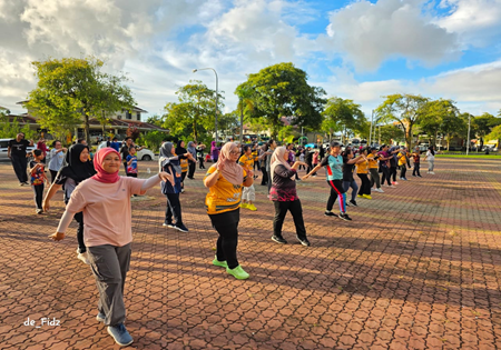PROGRAM MALAYSIA AKTIF KOMUNITI MUKAH CAPAI SASARAN BERGANDA