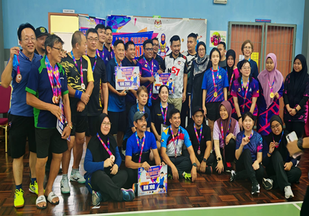 DMD BEGINNERS RAMPAS KEJUARAAN TAHUN LEPAS DARIPADA DONIC 