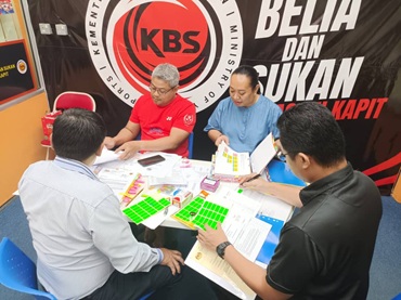 BIMBINGAN AKHIR SKM3 – PEGAWAI BELIA DAN SUKAN SAMARAHAN HADIR KE PBSB KAPIT