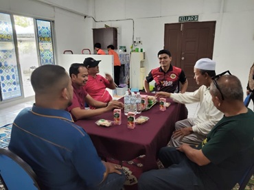 GOTONG-ROYONG MASJID SEMARAKKAN SEMANGAT SUKARELAWAN BELIA DALAM PROGRAM KEM BELIA@RAKAN PRIHATIN 2025