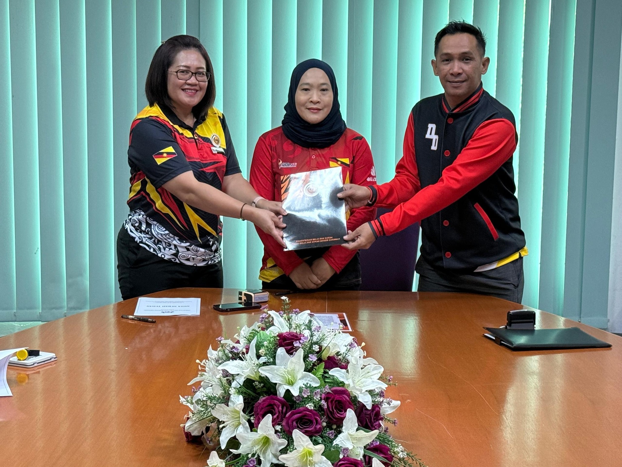 PERTUKARAN PEGAWAI DI BAHAGIAN PEMBANGUNAN SUKAN, JABATAN BELIA DAN SUKAN NEGERI SARAWAK