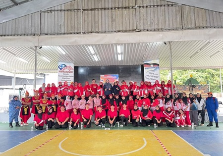 PERTANDINGAN AEROBICTHON ANJURAN SWEET BEE AEROBICS CLUB SEMARAKKAN BUDAYA HIDUP AKTIF DI KABONG