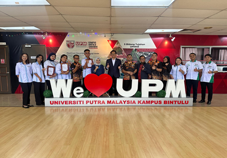 Penyerahan Sijil Sekretariat Rakan Muda Dan Anugerah Remaja Perdana Rakan Muda Hargai Komitmen Belia