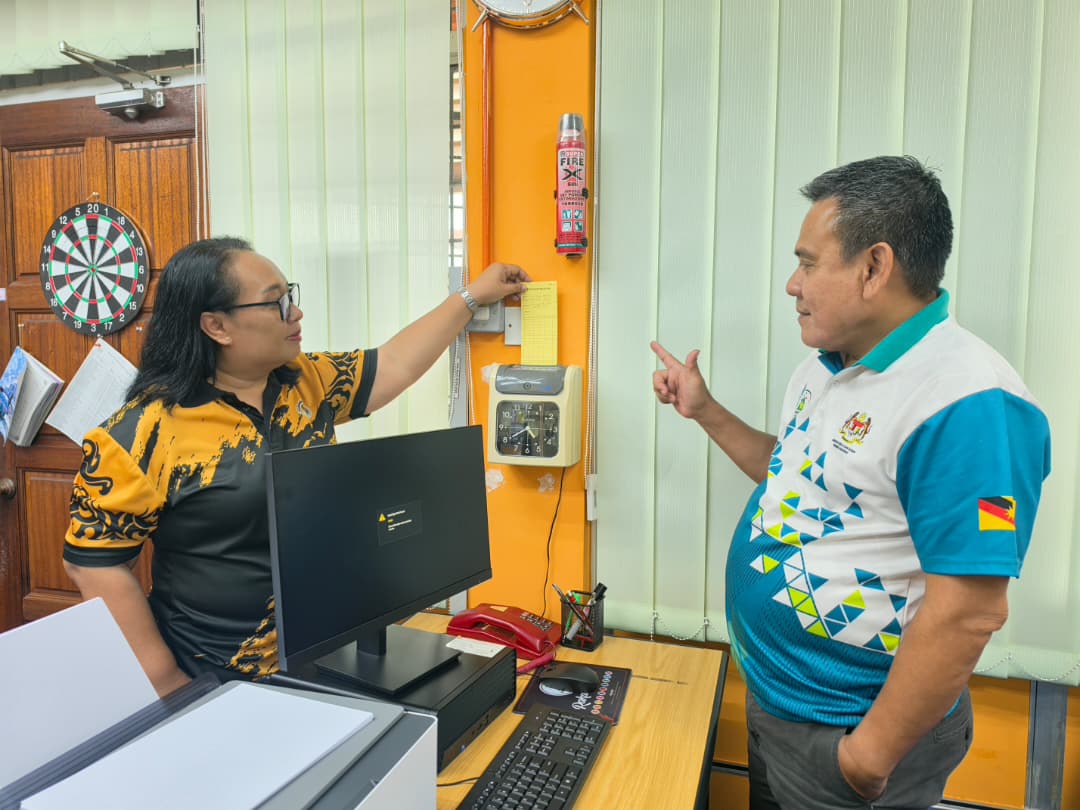 PERGI MEMBAWA KENANGAN, TINGGAL MENINGGALKAN JASA