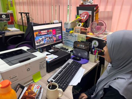 Penyertaan Pegawai & Kakitangan Secara Atas Talian Di Majlis Perhimpunan Bulanan KBS