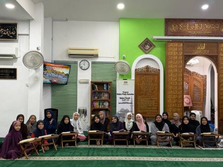 Amalan Membaca Al-Quran Di Bulan Puasa