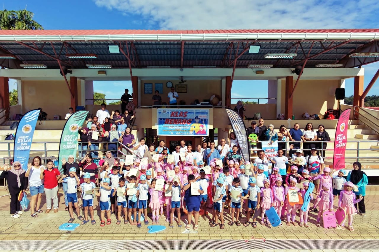 MAJLIS PENANGUHAN PROGRAM KLAS RENANG PERINGKAT BAHAGIAN LIMBANG  