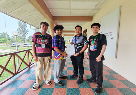 Sijil Pendaftaran Kelab Rakan Muda Tanjung Manis Diserahkan