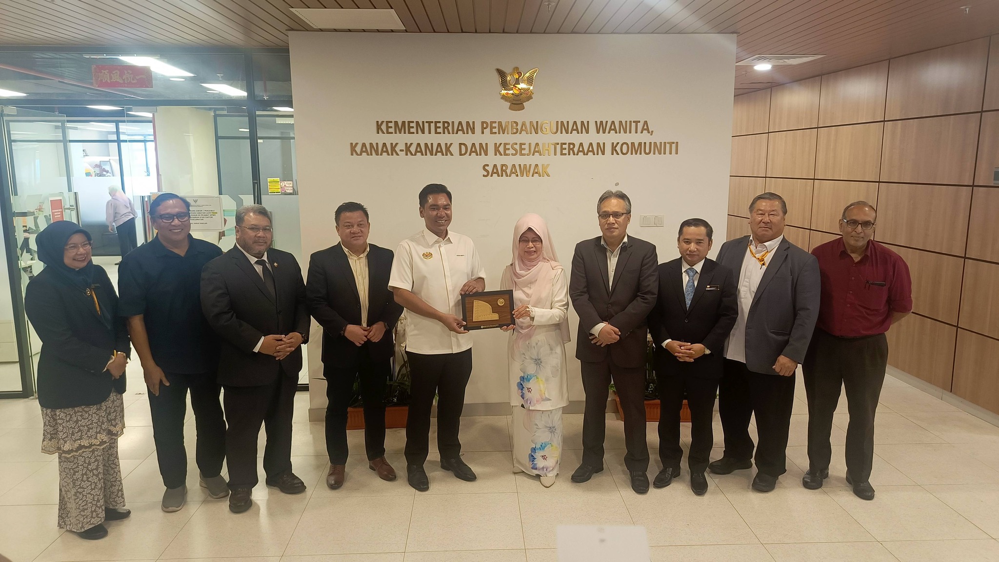 Kunjungan Hormat Timbalan Menteri KBS kepada Menteri Pembangunan Wanita, Kanak-kanak dan Kesejahteraan Komuniti Sarawak