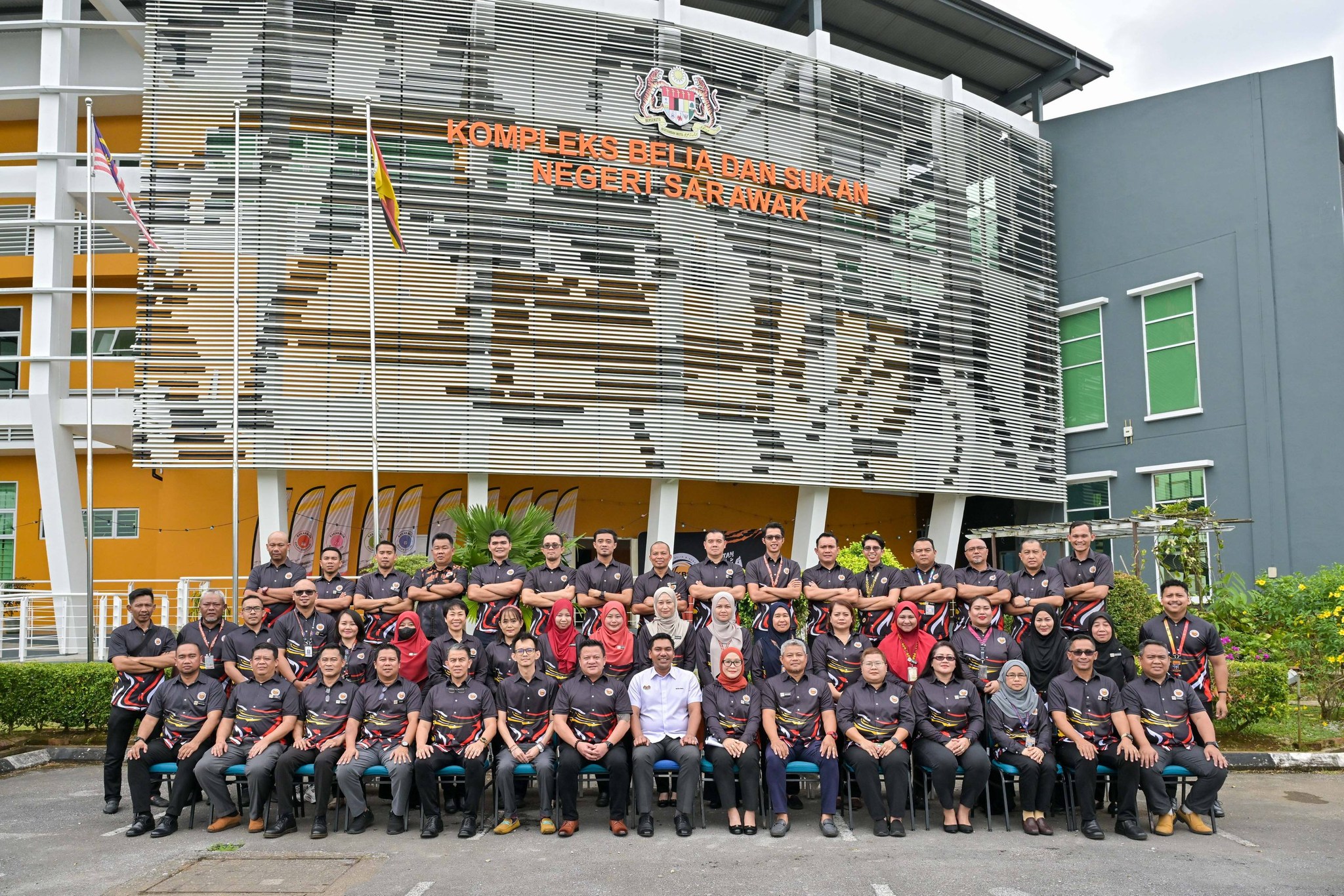 Timbalan Menteri Belia dan Sukan, YB Mordi Anak Bimol Lawat Kompleks Belia dan Sukan Negeri Sarawak