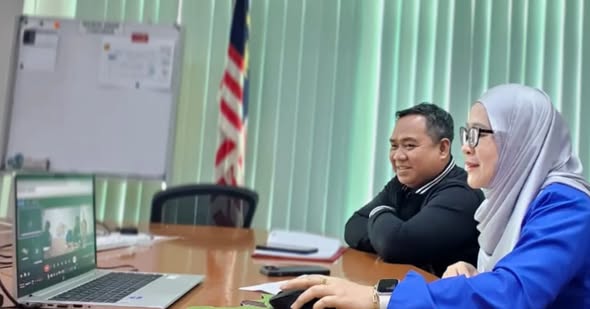 Pegawai Bahagian Pembangunan Sukan JBSN Sarawak Sertai Sesi Taklimat Atas Talian Berkaitan Program Sukan