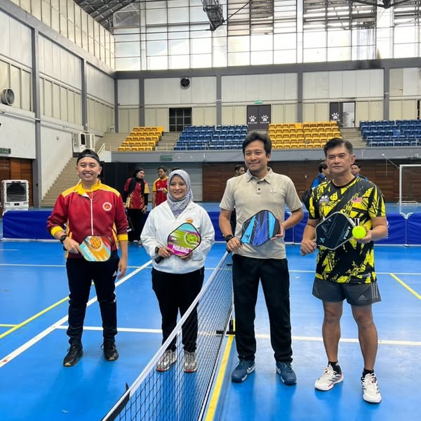 KEMERIAHAN SUKAN PICKLEBALL DAN BOLA SEPAK 9 SEBELAH PIALA YB NAJWAN HALIMI 