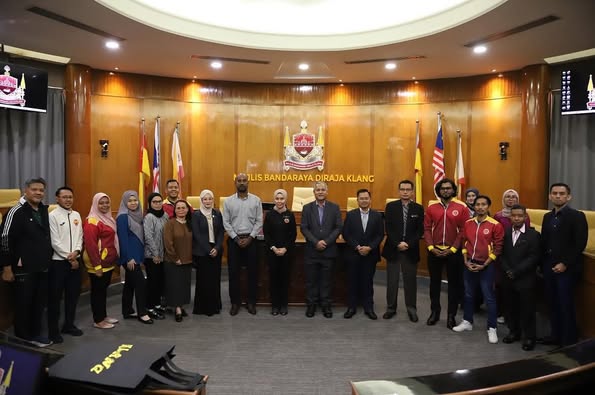 KUNJUNG HORMAT JBSN SELANGOR KEPADA DATUK BANDAR MBDK