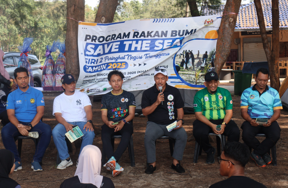 PROGRAM RAKAN BUMI: SAVE THE SEA SIRI 2