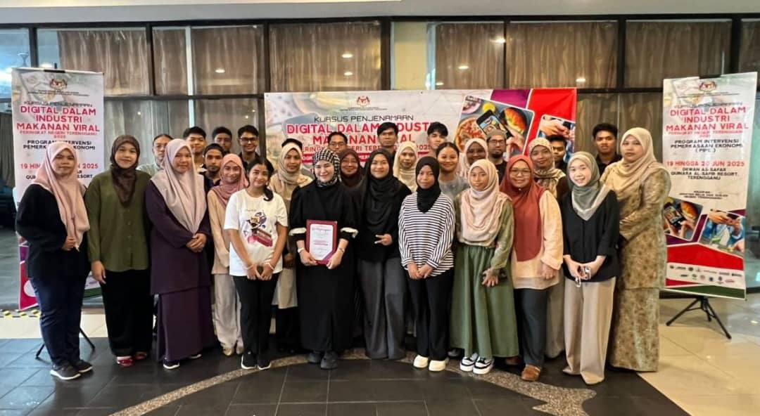 KURSUS PENJENAMAAN DIGITAL DALAM INDUSTRI MAKANAN VIRAL PERINGKAT NEGERI TERENGGANU 2025