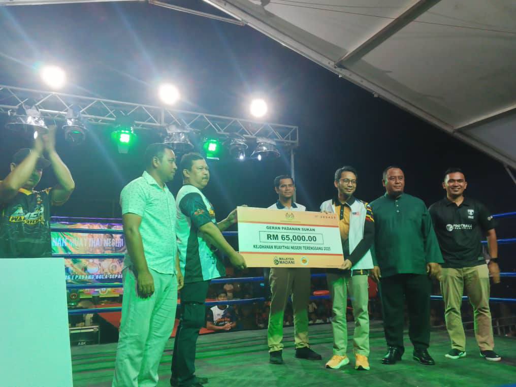 KEJOHANAN MUAYTHAI & PENYERAHAN MOCK CHEQUE GERAN PADANAN SUKAN (GPS) KBS 2025